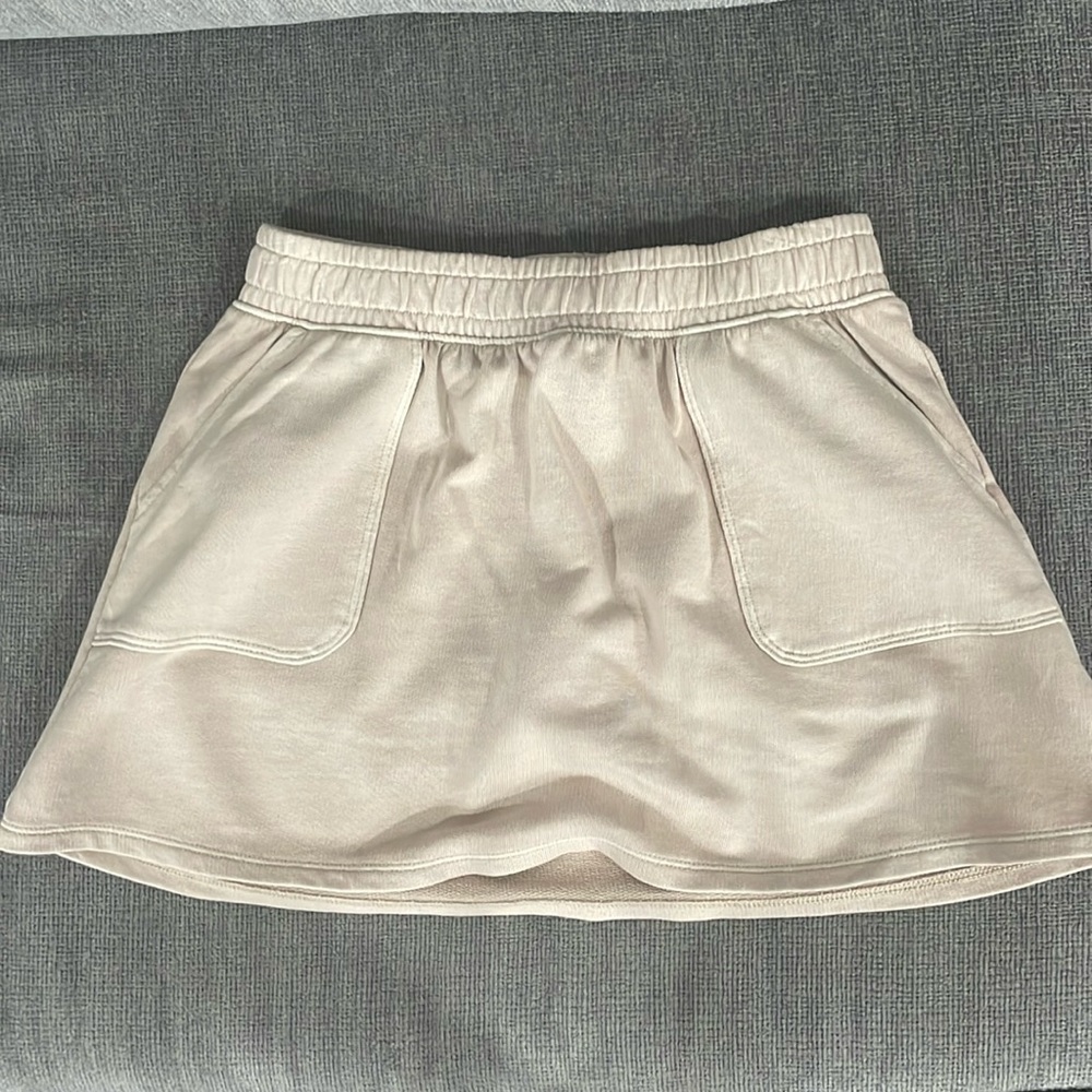 Kate and Jack size 8 Skirt 
New condition, adjustable waist, beige